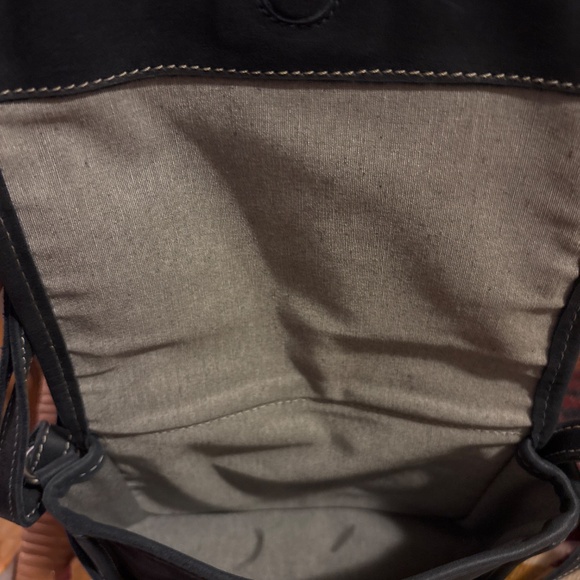 Roots crossbody purse - Picture 2 of 3